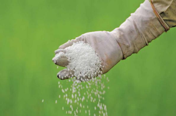 5 ویژگی مهم سولفات آمونیوم پودری
